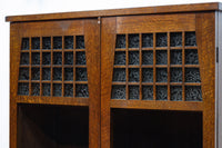 ダイヤガラスが煌めくレトロモダンな観音扉のガラスケース BB3092