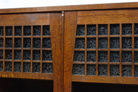 ダイヤガラスが煌めくレトロモダンな観音扉のガラスケース BB3092