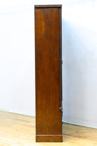 ダイヤガラスが煌めくレトロモダンな観音扉のガラスケース BB3092