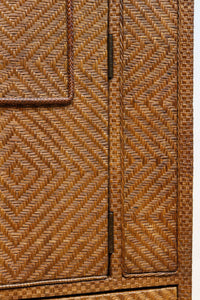 珍品!! 味わい深い網代編みの衣裳箪笥 BB3101