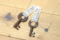 大振りの装飾金具で趣きのある庄内衣裳箪笥 BB3109