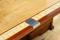 国産ステンドグラスが煌めく魅力的な造りのライティングビューロー BB3114