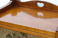 国産ステンドグラスが煌めく魅力的な造りのライティングビューロー BB3114