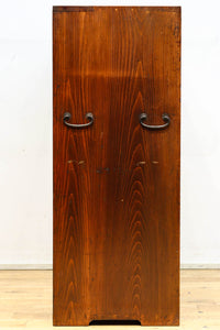 歴史ある味わい深いふすま絵の飛騨地方茶箪笥 BB3116