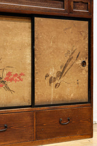 歴史ある味わい深いふすま絵の飛騨地方茶箪笥 BB3116