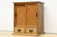 極上全面タモ材‼ 木地色の優しい風合いをした網代戸の小箪笥 BB3122