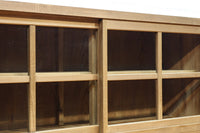 ゆらゆらガラスが引き立つ上品な佇まいをした三段重ねのレトロガラスケース BB3123