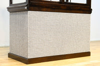 タイル細工を施したレトロ感溢れる稀少アンバー色ガラス4面ショーケース BB3124