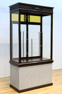 タイル細工を施したレトロ感溢れる稀少アンバー色ガラス4面ショーケース BB3124