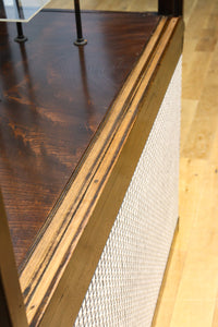 タイル細工を施したレトロ感溢れる稀少アンバー色ガラス4面ショーケース BB3124