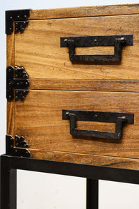 凛とした風格漂うアイアンフレーム付き総桐刀箪笥 BB3126