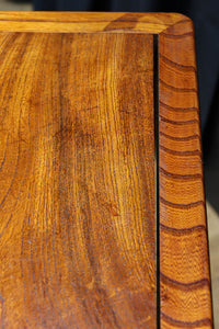 SINGER社のミシン台を活かしたレトロ感のあるテーブル BB3147