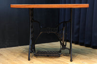 SINGER社のミシン台を活かしたレトロ感のあるテーブル BB3147