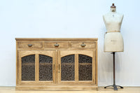 花模様のプレスガラスが可愛らしい木地色のガラスケース BB3149