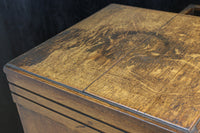 木枠デザインや蛇腹戸造りがお洒落なレトロ本棚 BB3150