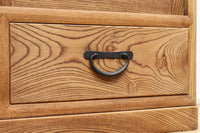 優美な杢目が流れる素地色の三方総欅収納箪笥 BB3153