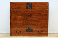 落ち着いた色艶で引き出し付きのつづら箱 BB3155