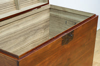 落ち着いた色艶で引き出し付きのつづら箱 BB3155