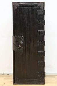 味わいのある色彩で歴史が感じられる北陸地方行商箪笥 BB3157