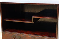 レトロな雰囲気纏う小型の総桐飾り棚 BB3158