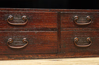 レトロな雰囲気纏う小型の総桐飾り棚 BB3158