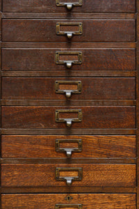 木材の温かみのあるシンプルな小引き出し BB3168