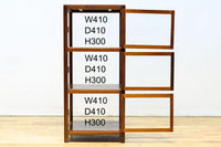 収納部分が3段に分割された使い易い脚高デザインのガラスケース BB3180