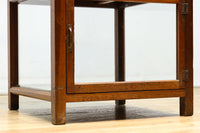 収納部分が3段に分割された使い易い脚高デザインのガラスケース BB3180