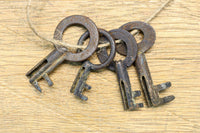 迫力ある杢目と金具の調和が貫禄を与える米沢帳場箪笥 BB3200