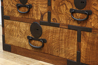 美しい杢目が流れる上質な帳場箪笥 BB3201