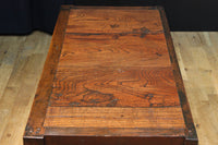 見事な杢目の素晴らしい面持ちの全面総欅越後帳場箪笥 BB3218