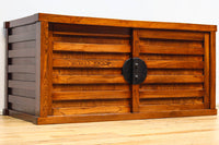 見事な杢目の素晴らしい面持ちの全面総欅越後帳場箪笥 BB3218