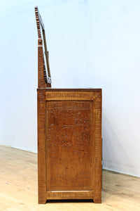 桜の木が引き出し前面に美しく描かれた軽井沢彫りの鏡台 BB3236