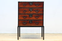 味わい深い古色に包まれたアイアンフレーム付き最上小箪笥 BB3240