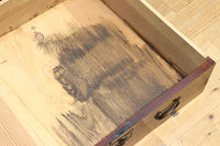 味わい深い古色に包まれたアイアンフレーム付き最上小箪笥 BB3240