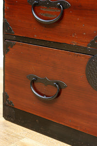 赤みを帯びた風情溢れる最上小箪笥 BB3241