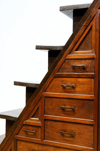 大珍品‼ 当時の生活の知恵から生まれた三面収納•両面使い階段箪笥 BB3244