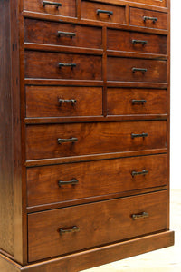 大珍品‼ 当時の生活の知恵から生まれた三面収納•両面使い階段箪笥 BB3244