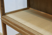 美しい木地色の風合いにゆらゆらガラスが映える前面オークガラスケース BB3245