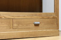 美しい木地色の風合いにゆらゆらガラスが映える前面オークガラスケース BB3245