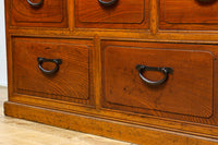 変わりサイズ‼︎引き出しも十分に備えた温かみある色彩のガラスケース BB3246