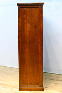 変わりサイズ‼︎引き出しも十分に備えた温かみある色彩のガラスケース BB3246