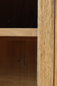 木地色に扉デザインも素敵なアールデコ調レトロガラスケース BB3248