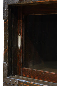 珍品!! 味わいある風合いをした引き違い戸のスタッキング式ガラスケース BB3249