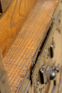 江戸時代!! 上品な欅杢目の流れる品格漂う酒田帳場箪笥 BB3250