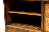 江戸時代!! 上品な欅杢目の流れる品格漂う酒田帳場箪笥 BB3250