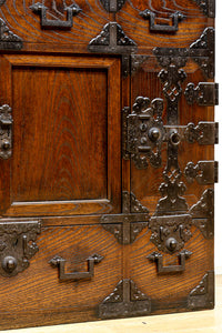 江戸時代!! 上品な欅杢目の流れる品格漂う酒田帳場箪笥 BB3250