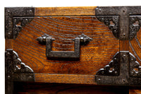 江戸時代!! 上品な欅杢目の流れる品格漂う酒田帳場箪笥 BB3250