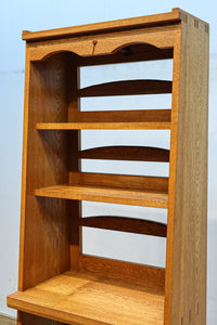 落ち着いた佇まいが上品な飾り棚BB3251