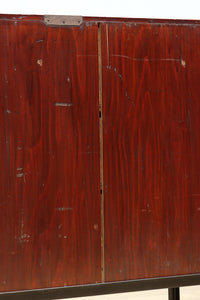 大振りの装飾金具が見事なアイアンフレーム付き庄内衣裳箪笥 BB3253